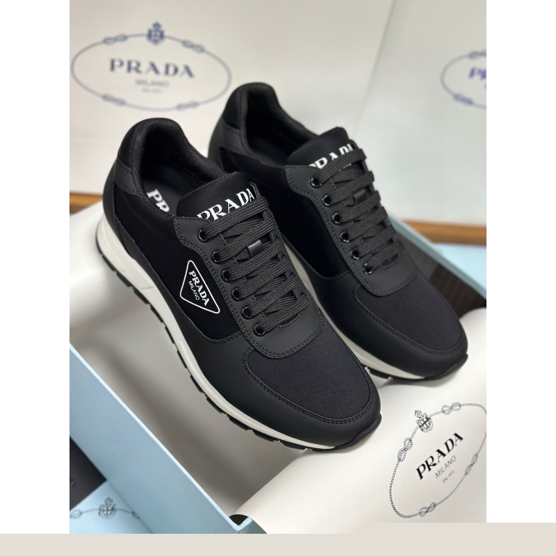 Pra*a casual shoes
